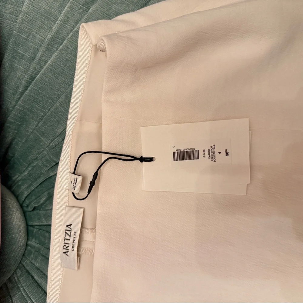 NWT Aritzia Women's Cream Mini Skirt - Brand - Picture 3 of 3